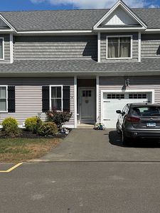 6 Lakeside Dr, Orange, CT, 06477
