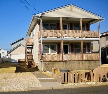 382 N 2nd St, Surf City, NJ, 08008