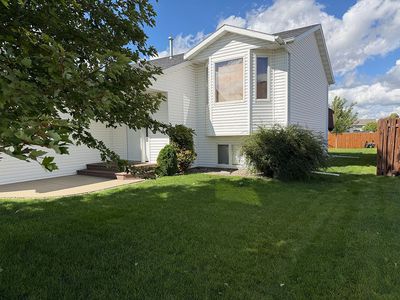 152 Dolan Dr, Lincoln, ND, 58504