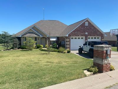 923 Country Club Dr, Cushing, OK, 74023