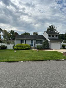 42 Peachtree Ln, Huntington Station, NY, 11746
