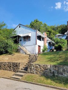 1006 Adele St, Charleston, WV, 25302