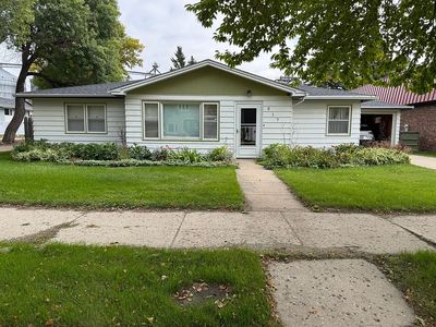 317 5th Ave, Cando, ND, 58324