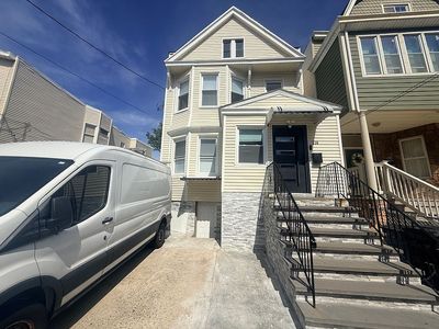 214 Wilkinson Ave, Jersey City, NJ, 07305