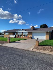 520 W Rainbelt St, Meade, KS, 67864