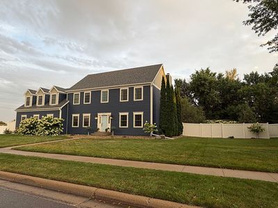 1810 7th Ave NE, Watertown, SD, 57201