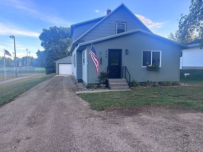 404 E Cottonwood St, Springfield, MN, 56087