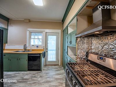 4034 Eastern Ave, Davenport, IA, 52807
