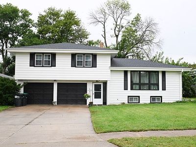 6320 N 68th St, Omaha, NE, 68104