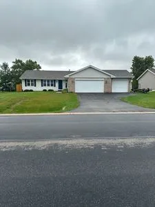 142 Autumnwood Ln, Davis Junction, IL, 61020