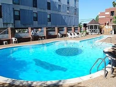 11 Music Square E, Nashville, TN, 37203