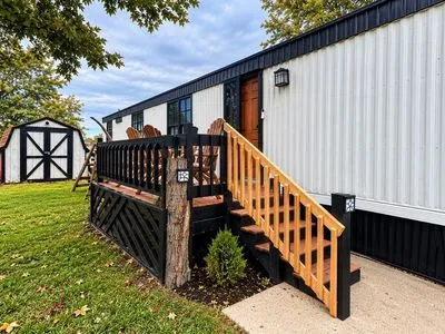 1062 Yale St, Carleton, MI, 48117
