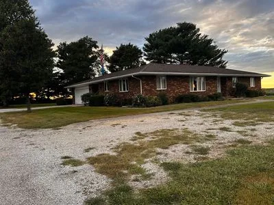 363 County Rd 2100 E, Longview, IL, 61852