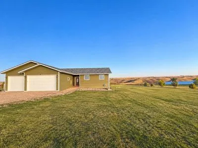 5975 84th Ave NW, Stanley, ND, 58784